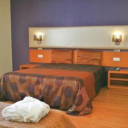 Hotel Do Vale Aguiar da Beira Buitenkant foto