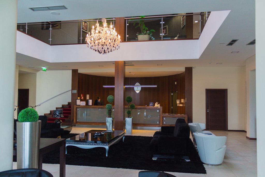 Hotel Do Vale Aguiar da Beira Buitenkant foto