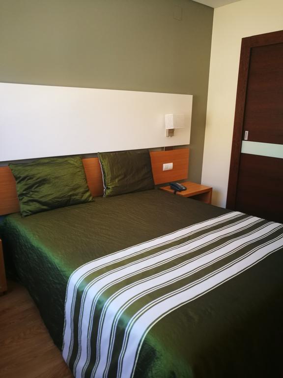 Hotel Do Vale Aguiar da Beira Buitenkant foto
