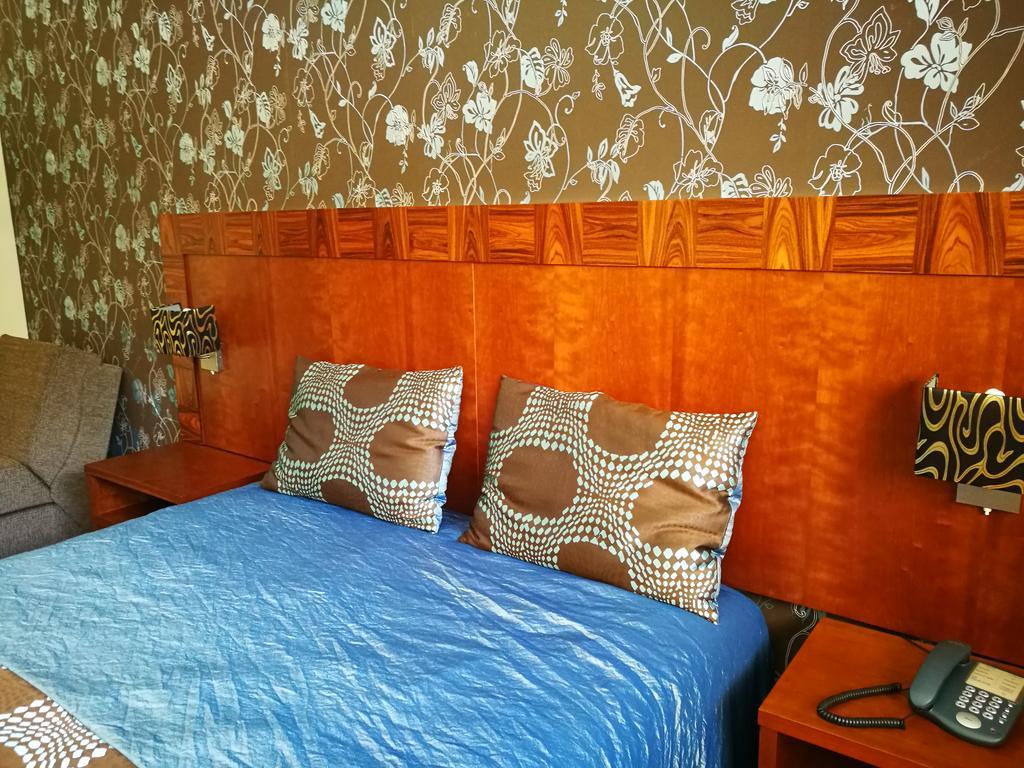 Hotel Do Vale Aguiar da Beira Buitenkant foto