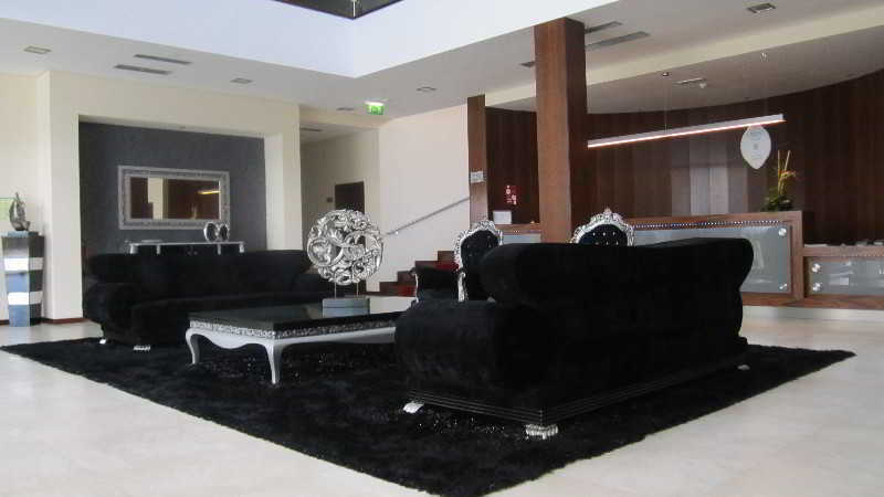 Hotel Do Vale Aguiar da Beira Buitenkant foto